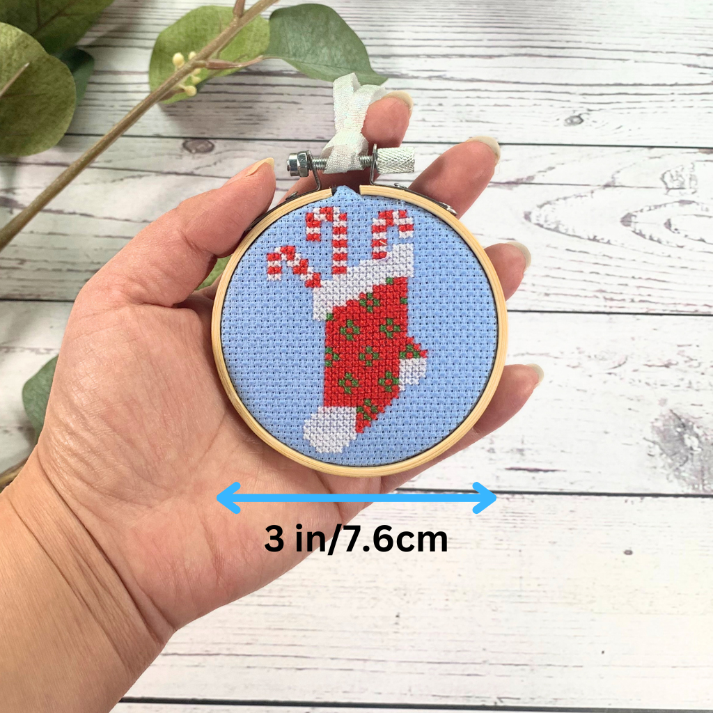 Kit de broderie au point de croix « Bas de Noël » avec motif (cerceau de 7,6 cm)