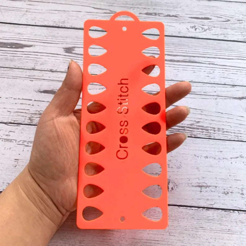 Organisateur de fils à broder – 20 trous – 7,5 x 3 pouces